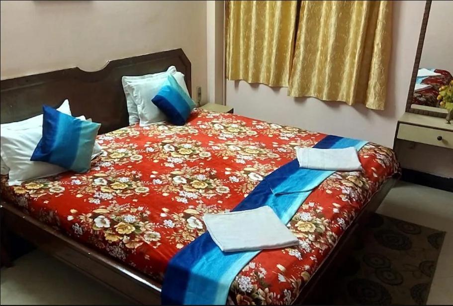 Hotel Bluewheel บูบันเนสชวาร์ ภายนอก รูปภาพ